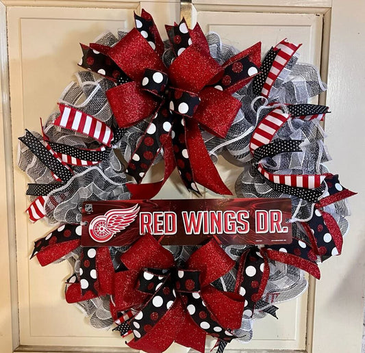 Red Wings wreath
