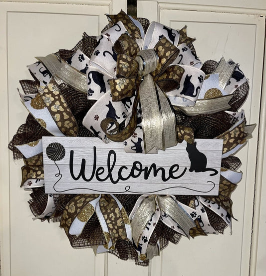 Cat welcome wreath