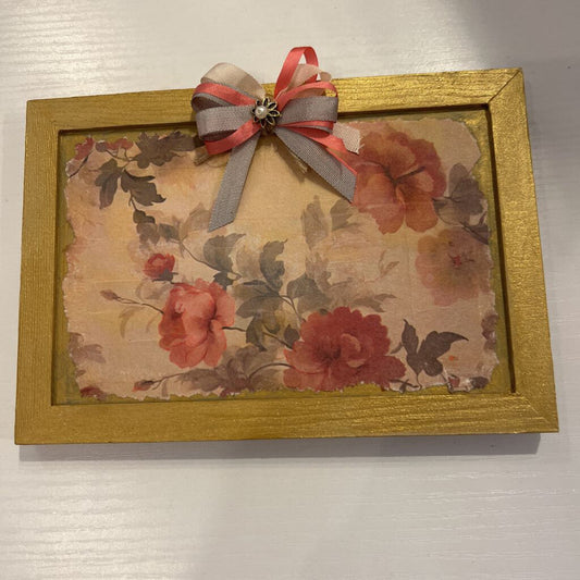 Wood Deco Floral gold frame w/ribbon