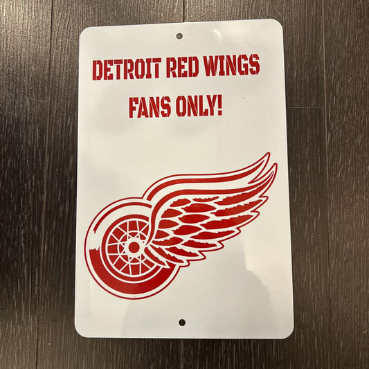 Red Wing Fans Sign