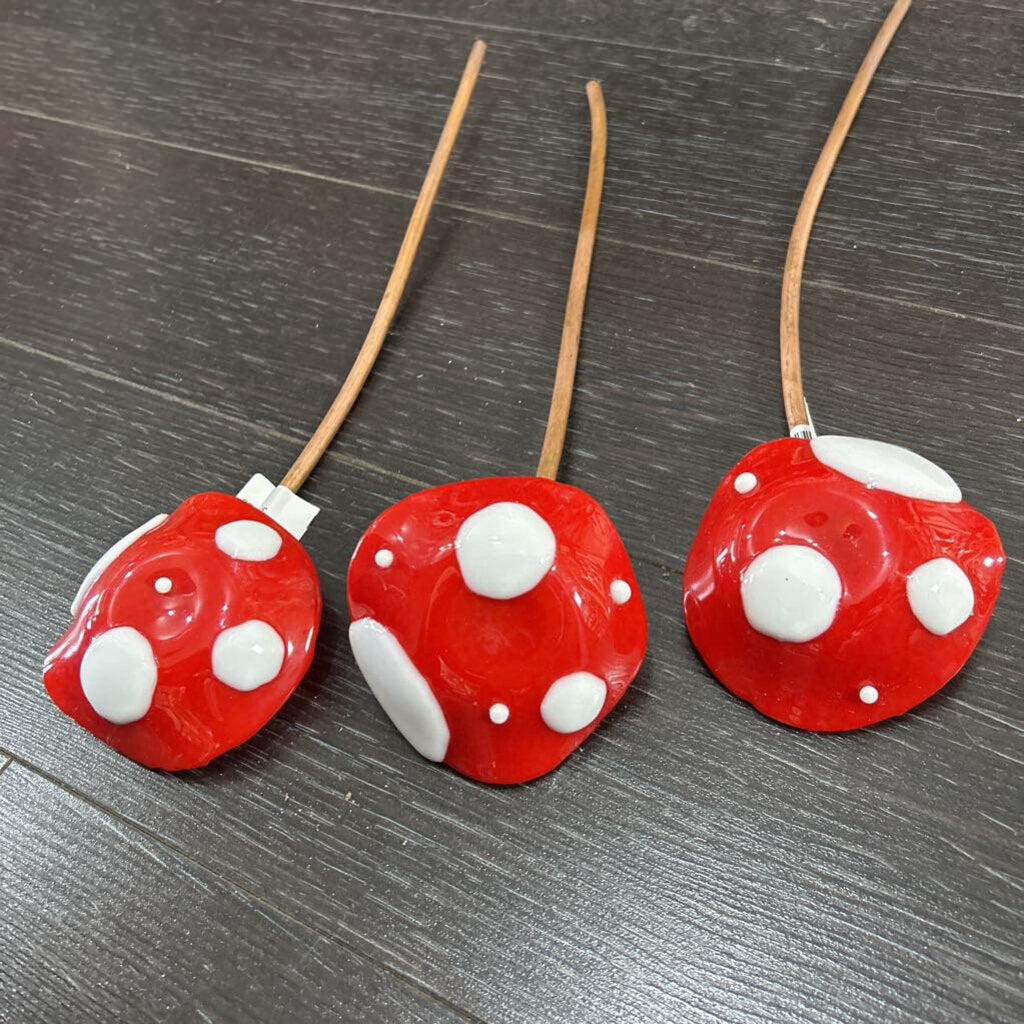 Mushroom Garden Stake