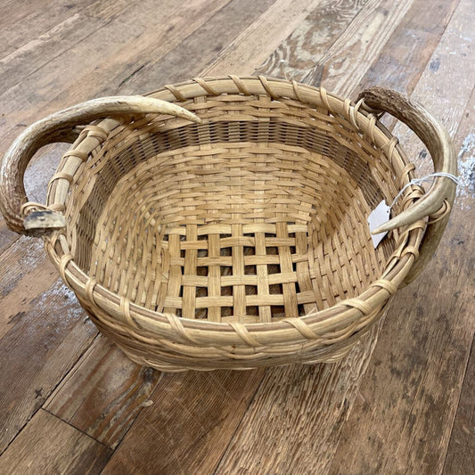 Woven basket with Antlers