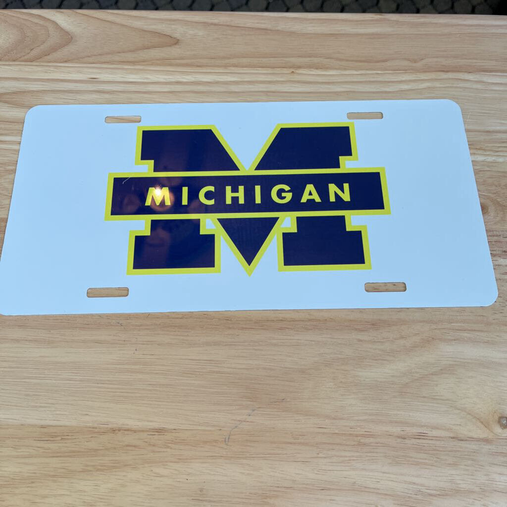 TTUN block M License Plate