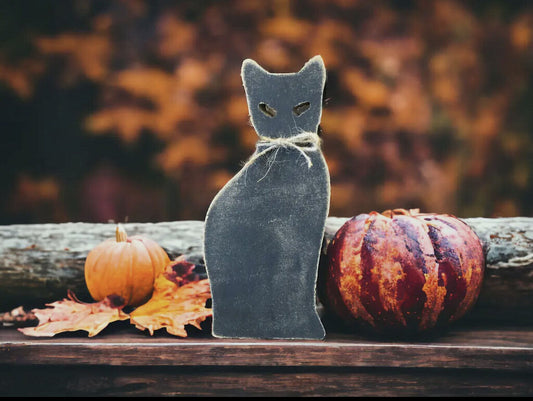 Wood Black Cat Sitter 8"x3.5"