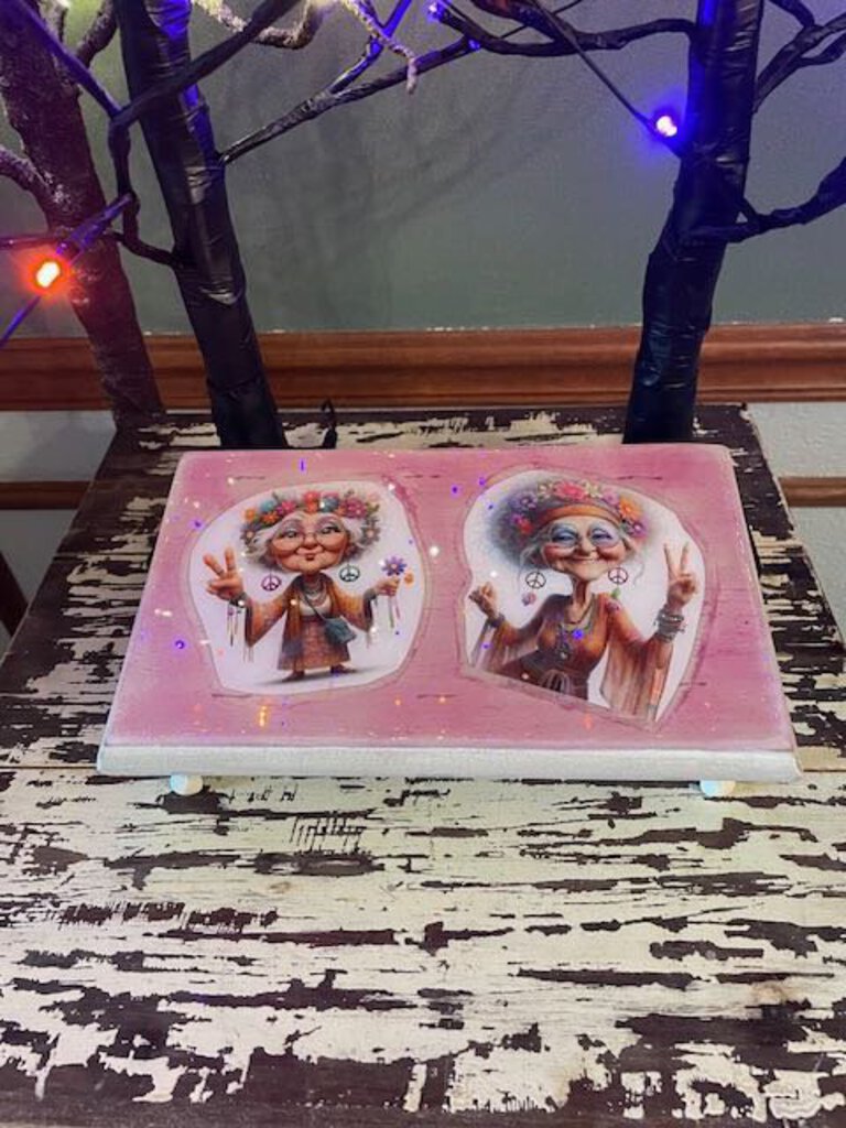 Small Raised "Peace" Shelf