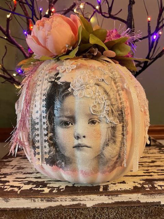 Decortive Girl Pumpkin