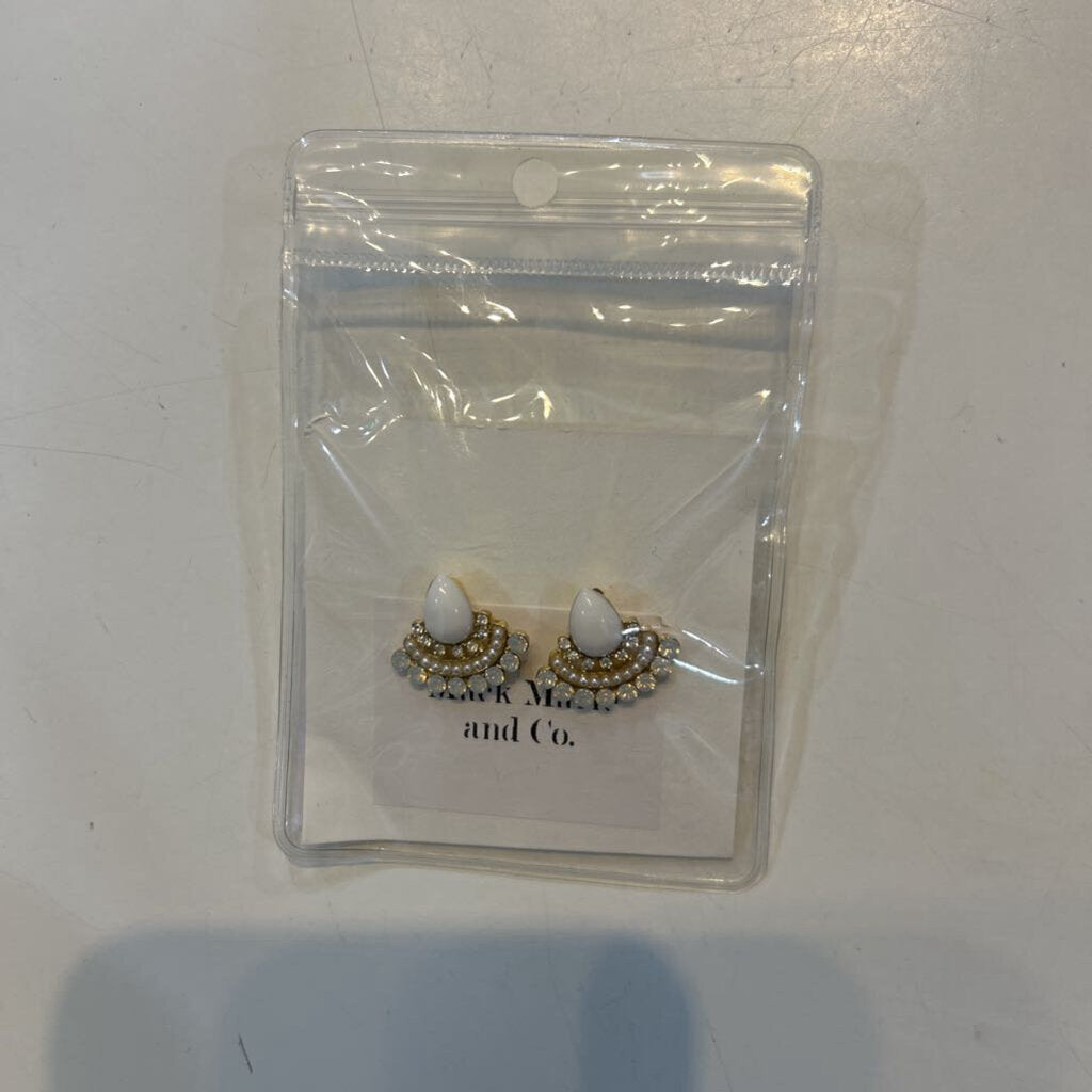 Faux Pearl Fan Shaped Earrings