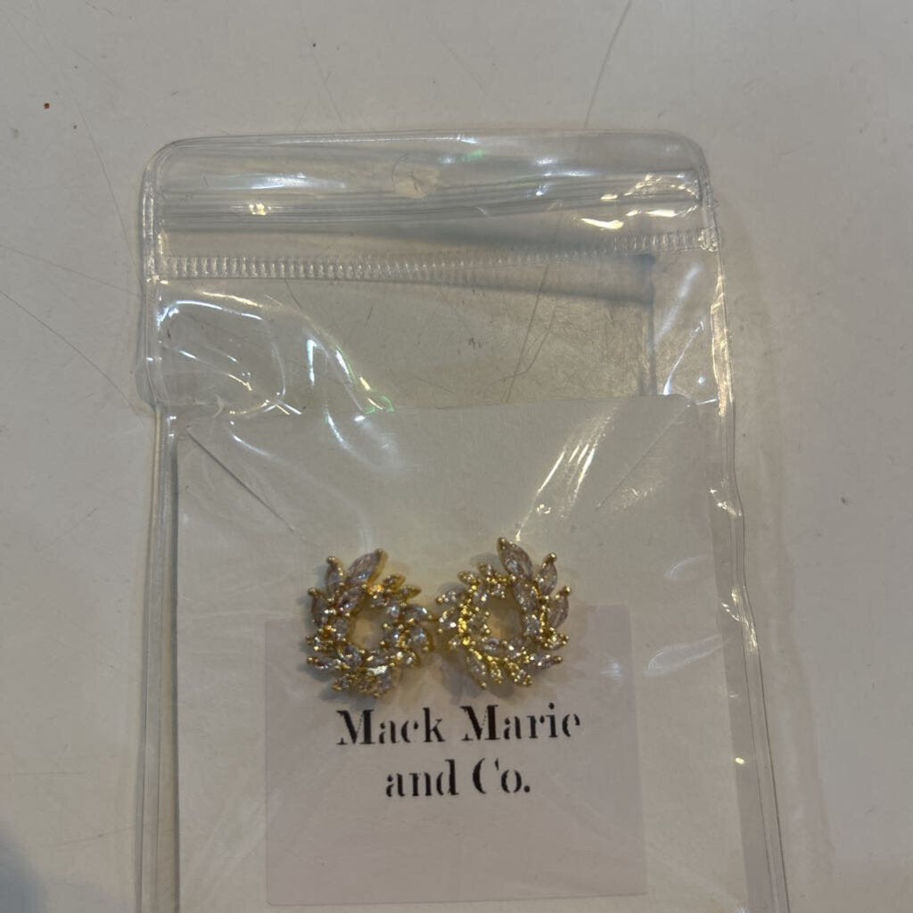 Gold Cubic Zirconia Decor Stud Earrings