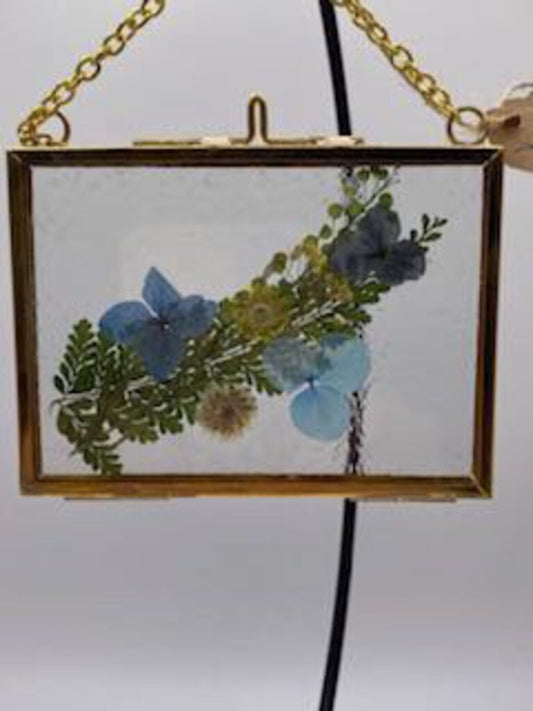 Gold Horizontal Dried Flower Frame Country Blu/Ylw/Wht