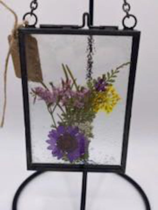 Black Vertical Dried Flower Frame Purpl/Ylw