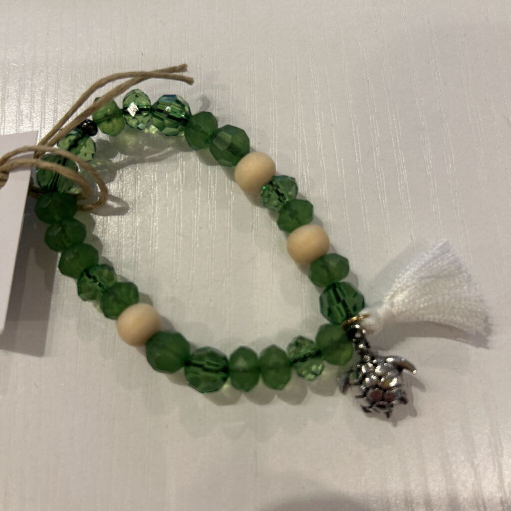 Kids single beaded with turtle bracelet