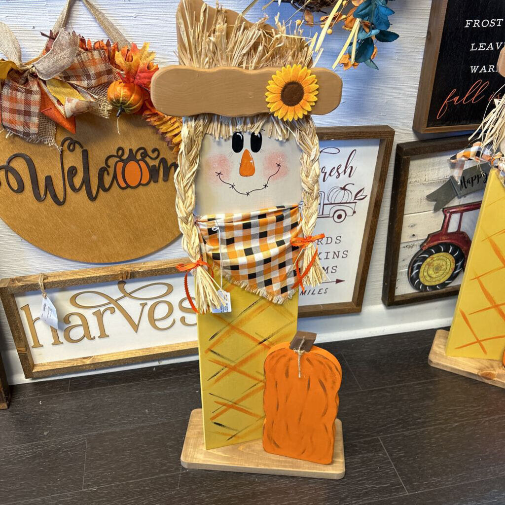 Porch Scarecrow with Pumpkin Girl yellow #132