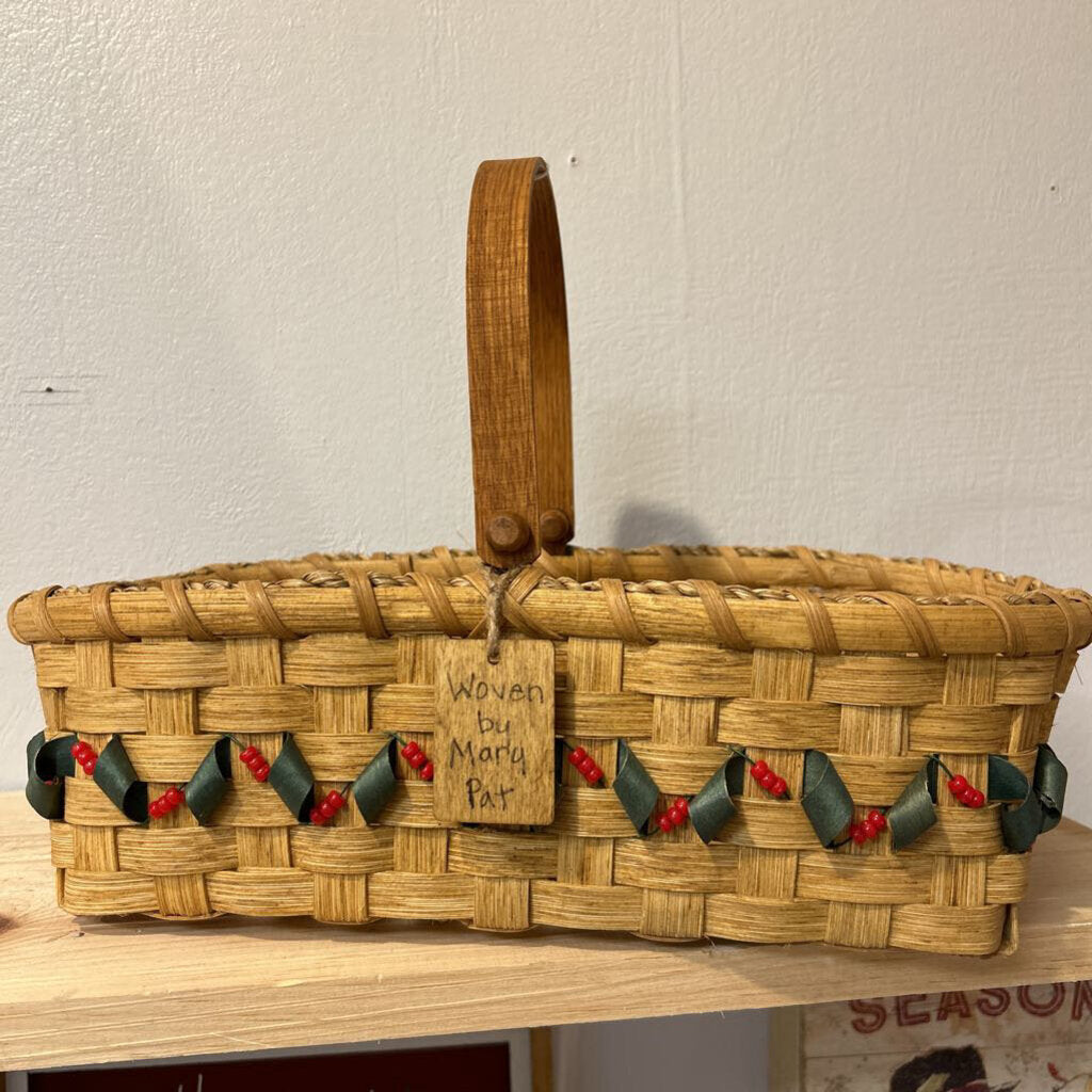 #127 Holly Basket w/Berries -Swing handle, stn