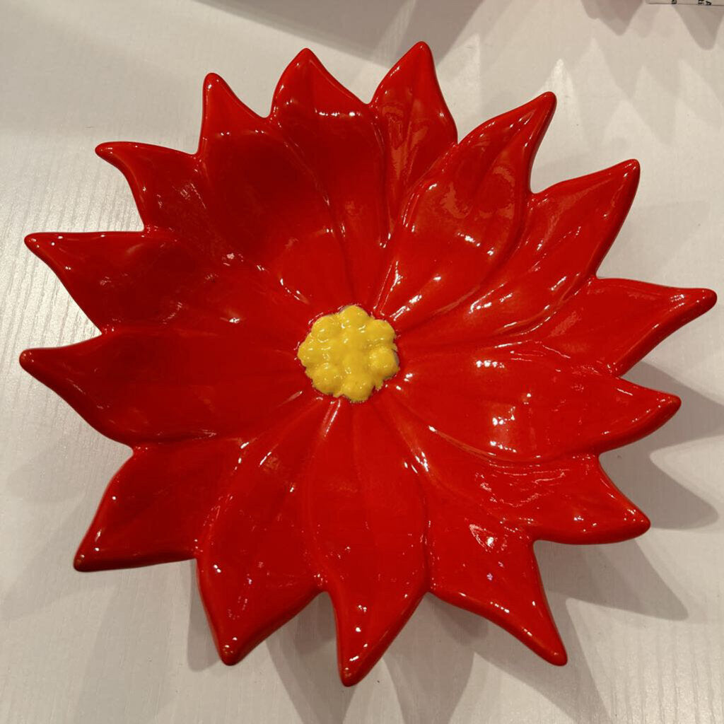 #162 Pointsettia Dish-Food Safe