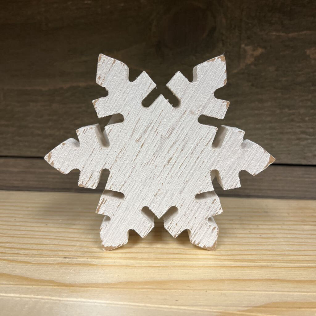 Chunky Pointed Snowflake Sitter