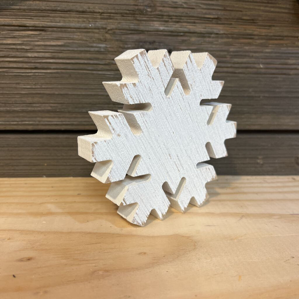 Chunky Squared Snowflake Sitter