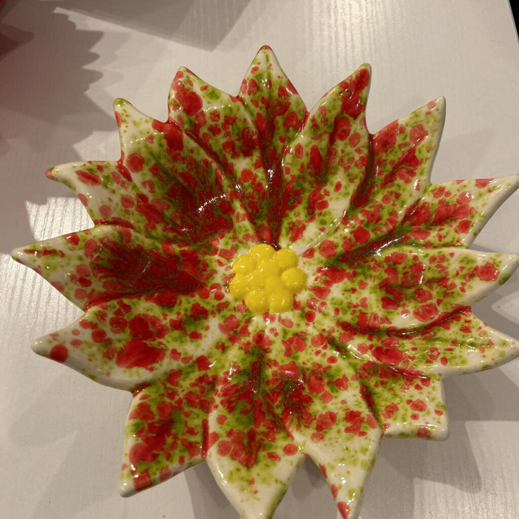 Pointsettia Dish - Red & Green