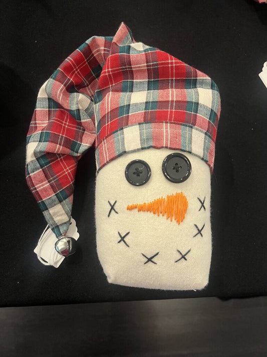 Snowman head w/button eyes #332 R/W/GRN