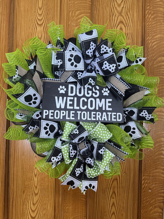 Dogs Welcome Wreath