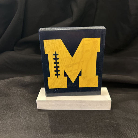 Michigan Wood Square on stand
