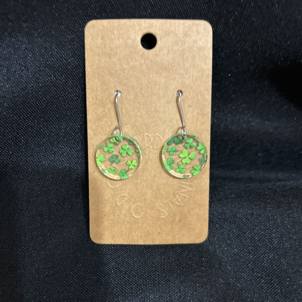 Shamrock Petitie Earring