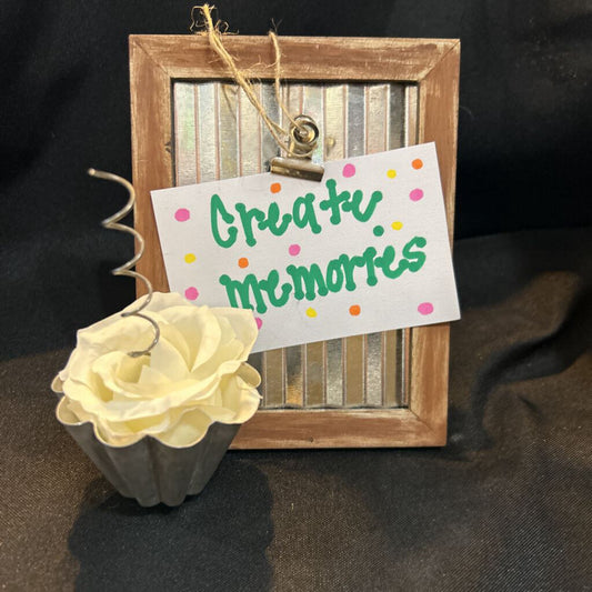 Vintage tart tin, spring cupcake with frame