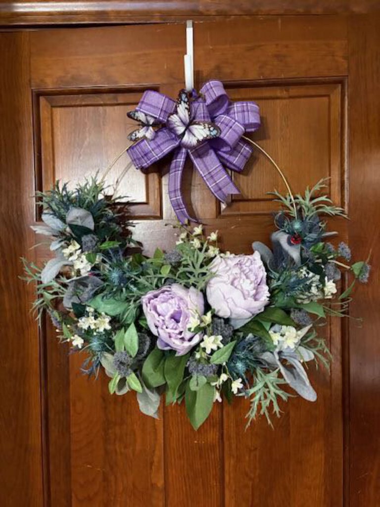 Wire Purple Wreath 15