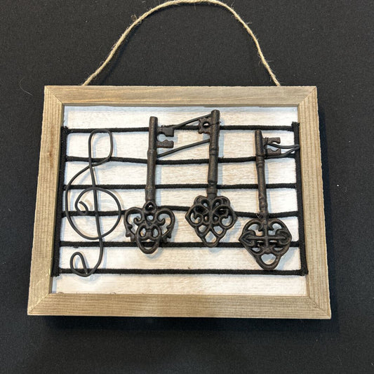 Iron Skeleton Key Musical Note Hanger