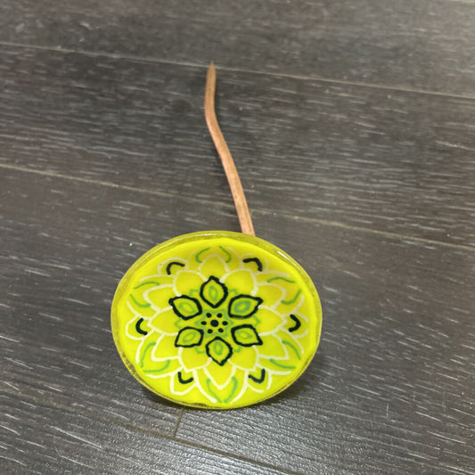 Bee Bath Garden Stake; yellow/blue/green flower