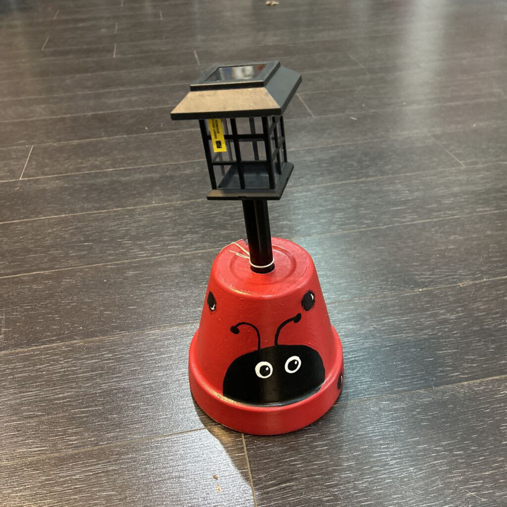 Lady Bug Clay Pot Solar