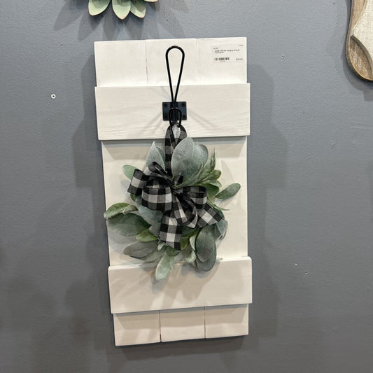 Hanging Wreath Farmhouse