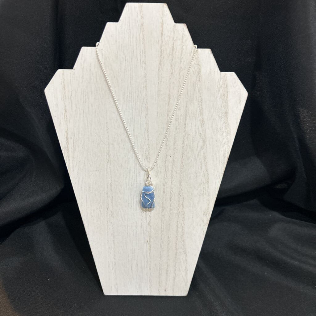 Silver Twisted Larimer Necklace