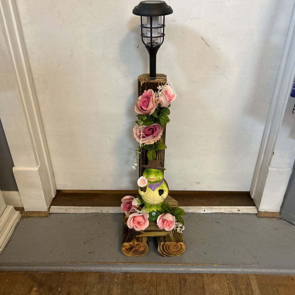 Standing Turtle Solar Light