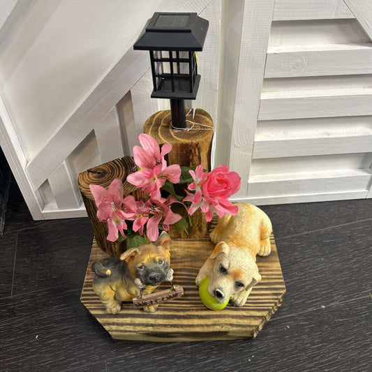 2 Dog Solar Light