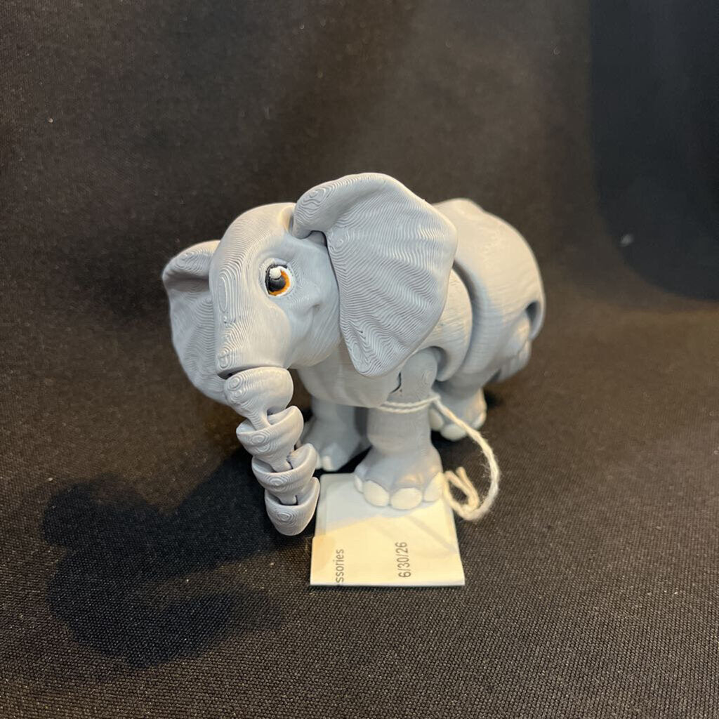 Elephant (M)