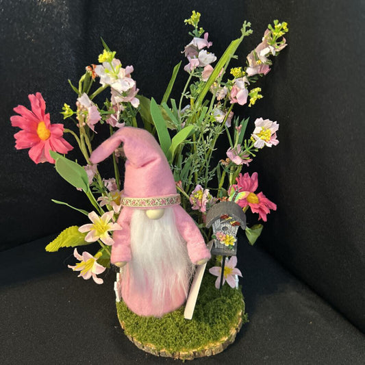 Small pink Gnome with base
