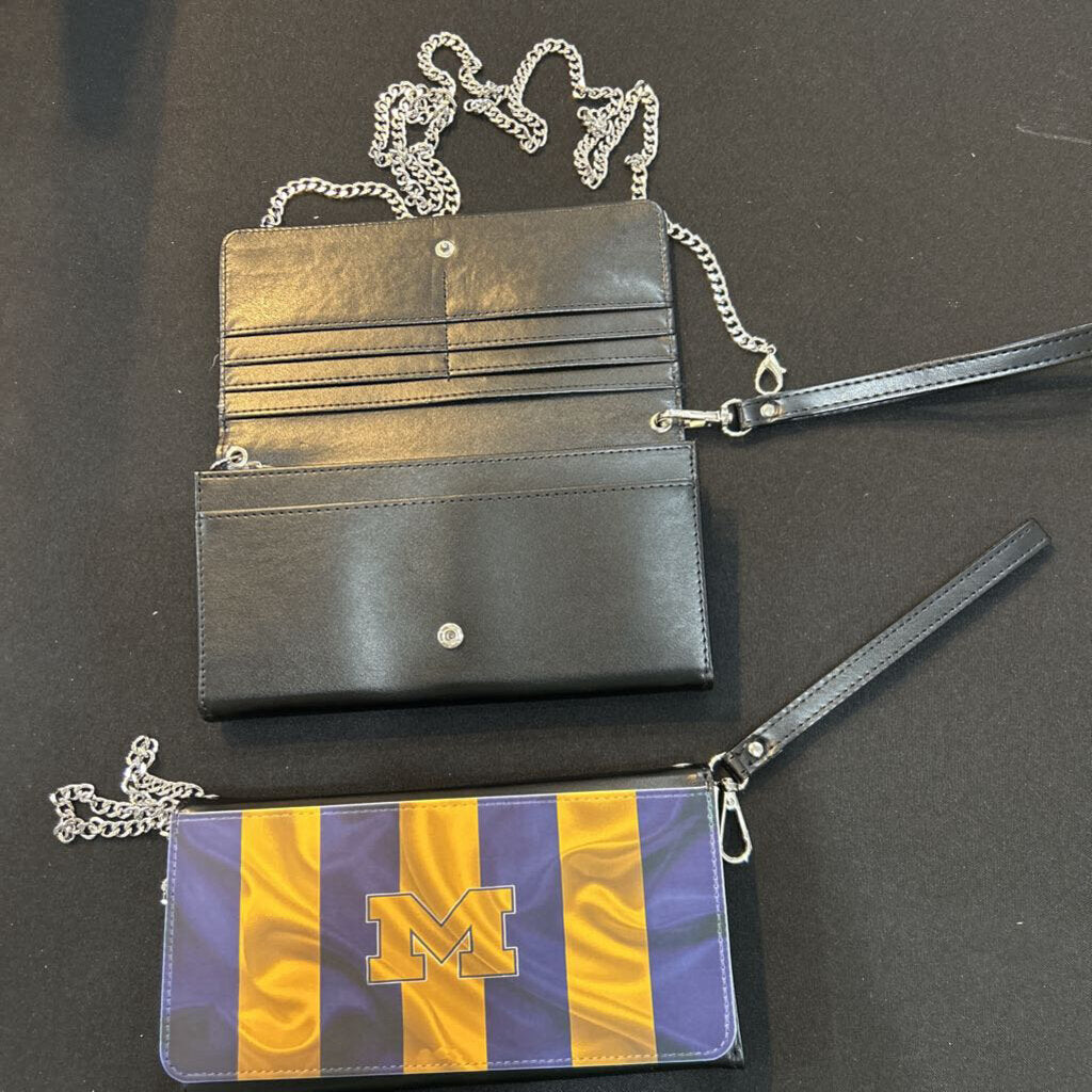 Wristlet Purse TTUN Flag