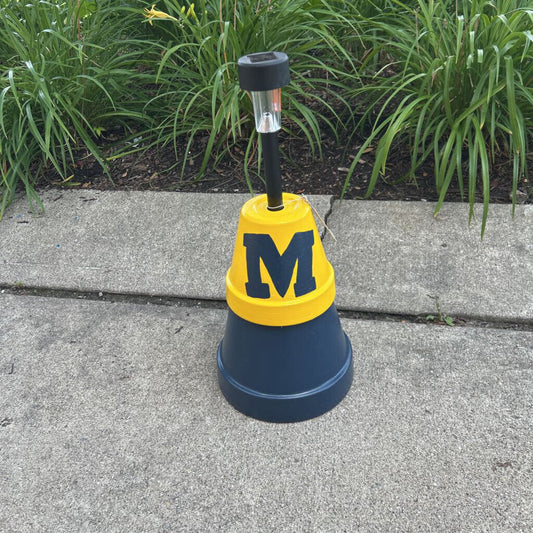 MIchigan Clay Pot Solar Light