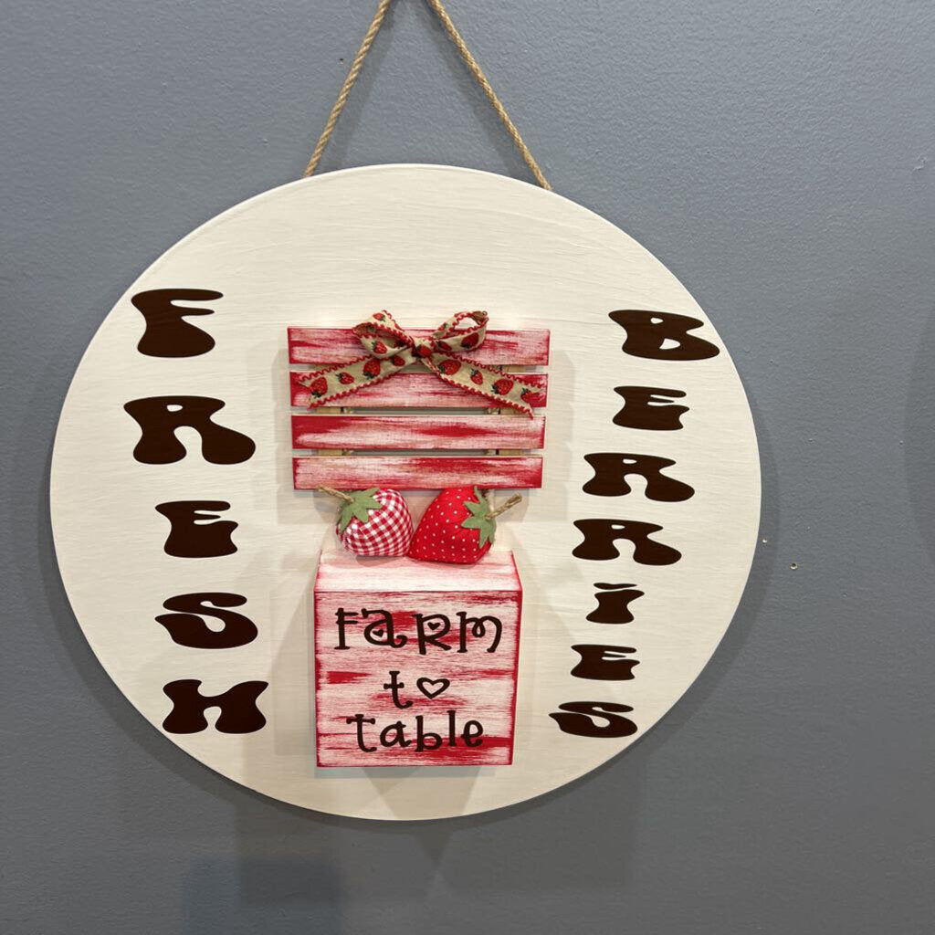 Fresh Berries Door Round