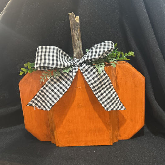 Lg Wood Pumpkin w/Blk & Wht Bow