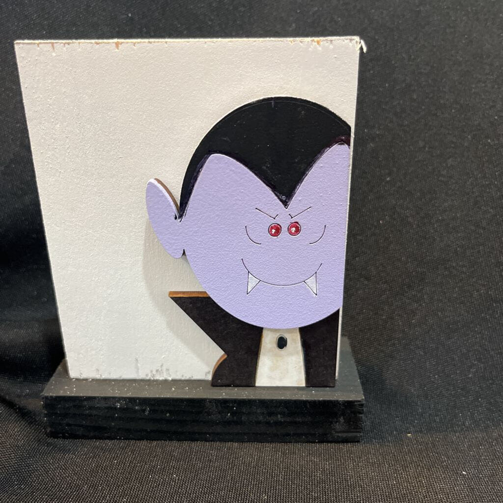 Dracula Stander