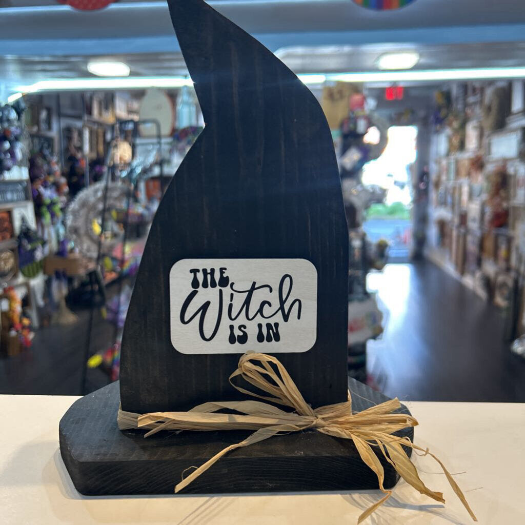 The Witch is In Wood Hat w/rafia LG