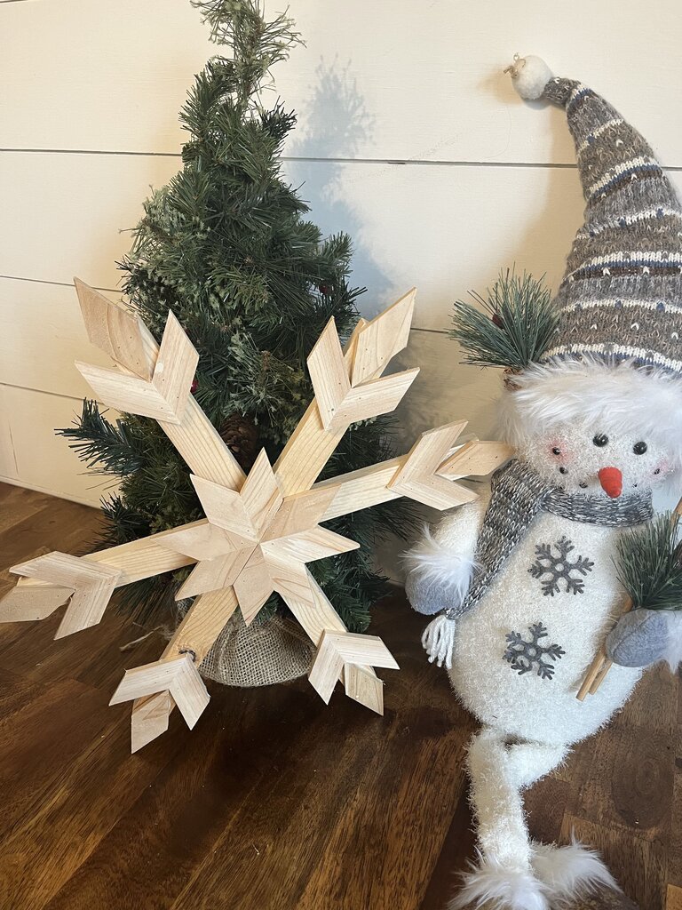Natural Single Chevron Snowflake