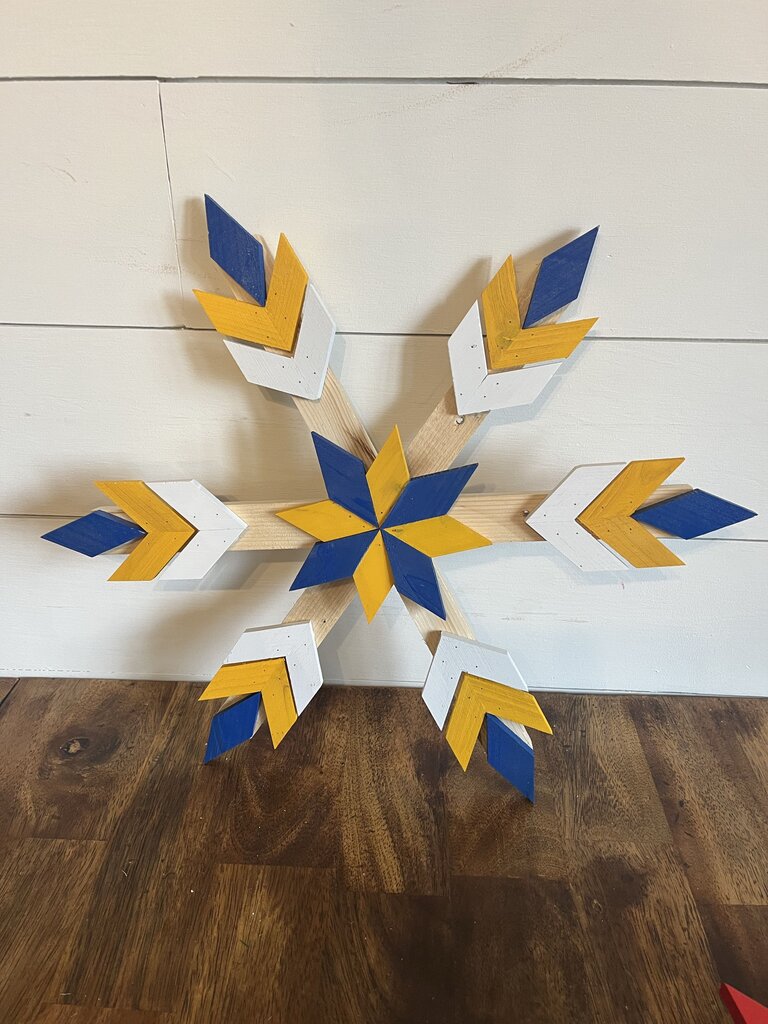 Blue/Yellow/White Double Chevron Snowflake 8pt Center