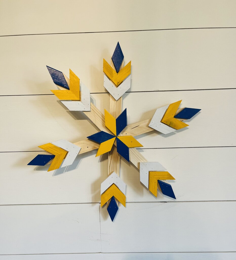Blue/Yellow/White Double Chevron Snowflake 6pt Center
