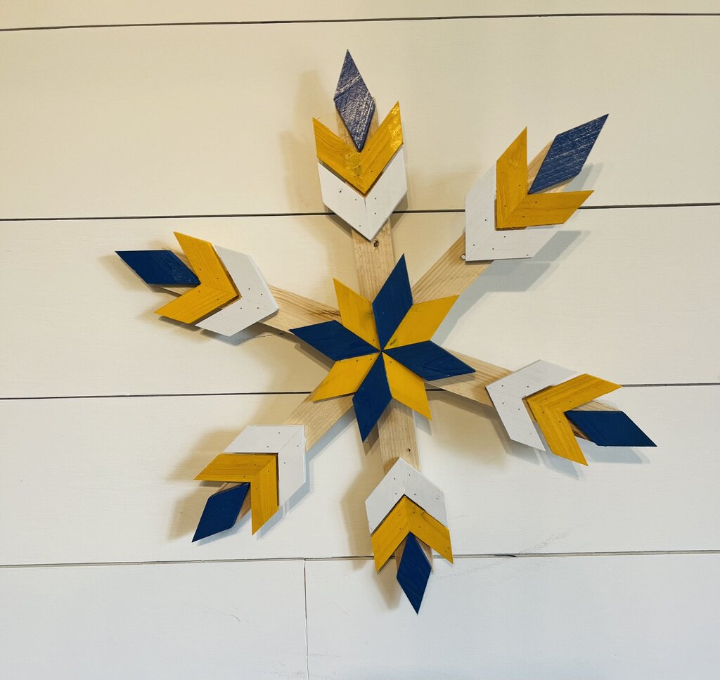 Double Chevron Blu/Ylw/Wht Snowflake 8pt Center