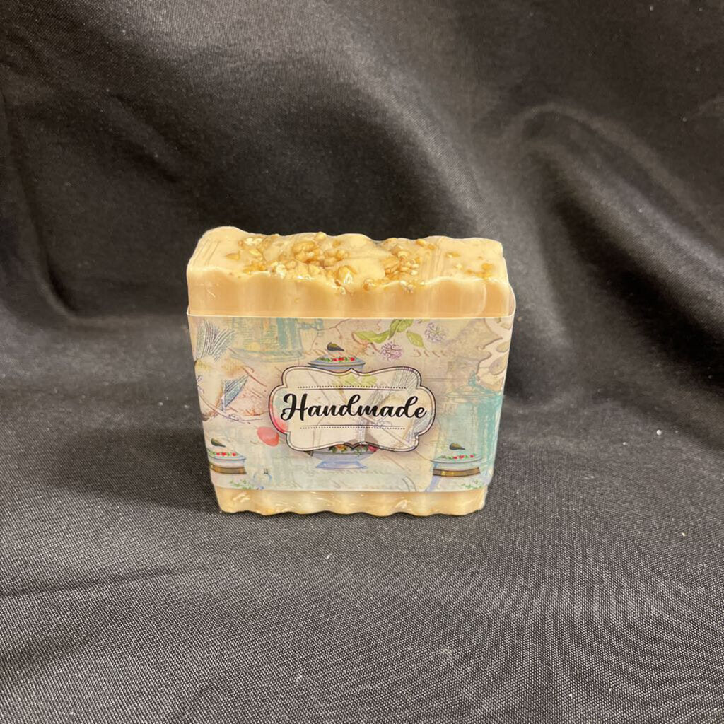 Oatmeal Milk, & Honey w/Oatmeal on Top Goat Milk Soap Bar