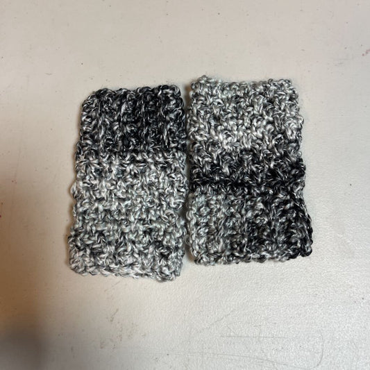 Crochet Fingerless Mittens Black/White