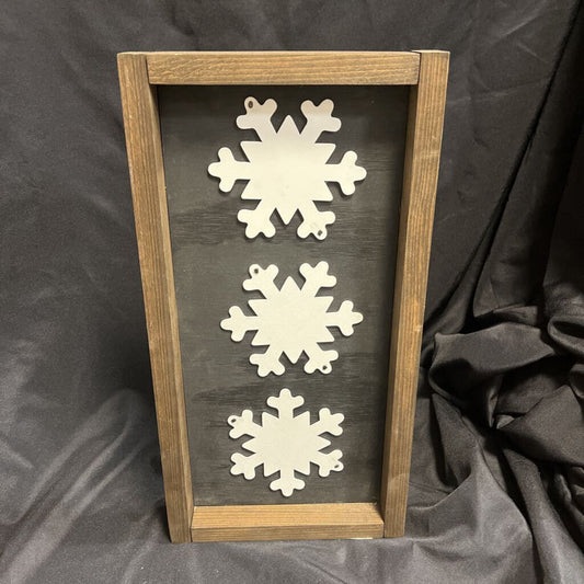Framed 3 Snowflake Sign