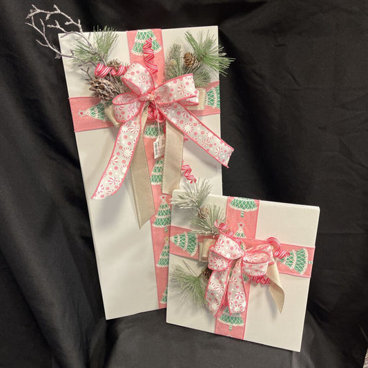 Wood Leaning Christmas Presents Pink Trees Set of 2